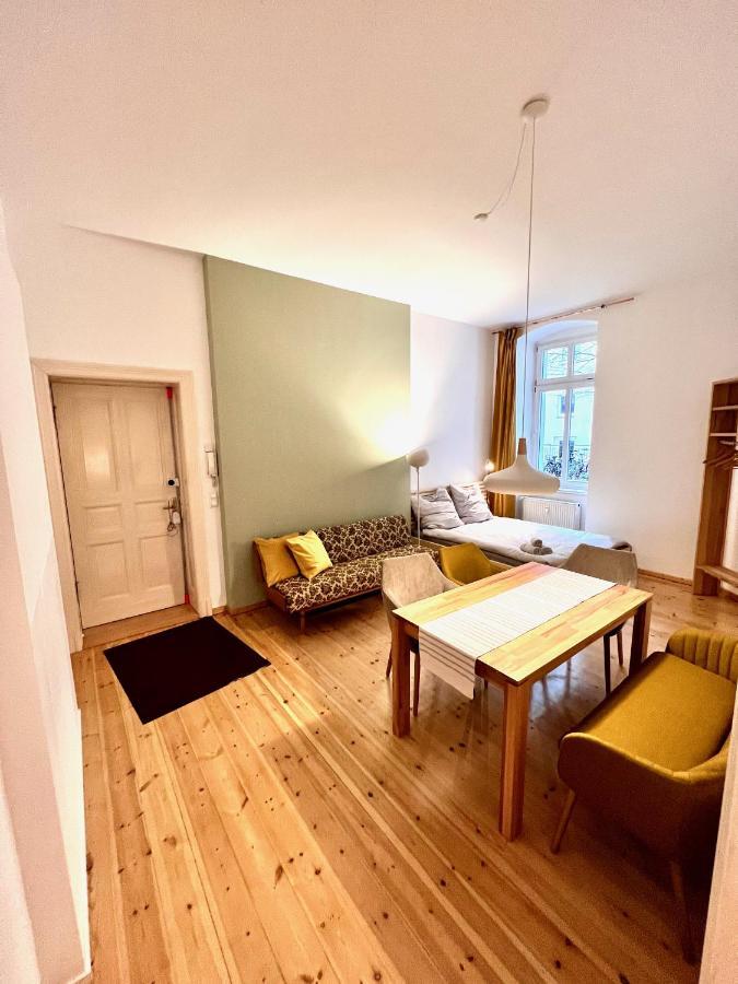 Gemuetliche 2-Zimmer-Wohnung Zentral Friedrichshain Берлин Екстериор снимка