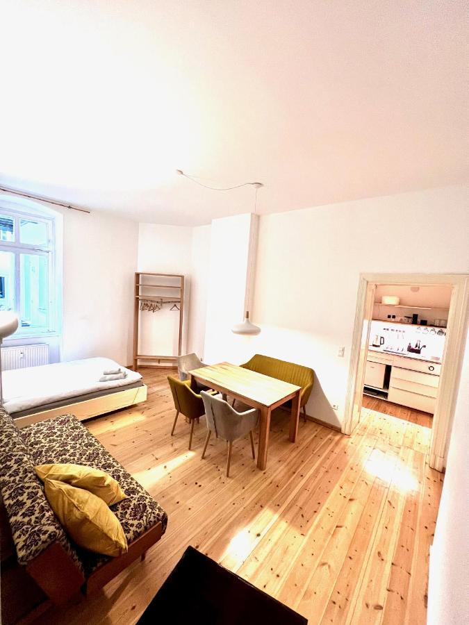 Gemuetliche 2-Zimmer-Wohnung Zentral Friedrichshain Берлин Екстериор снимка